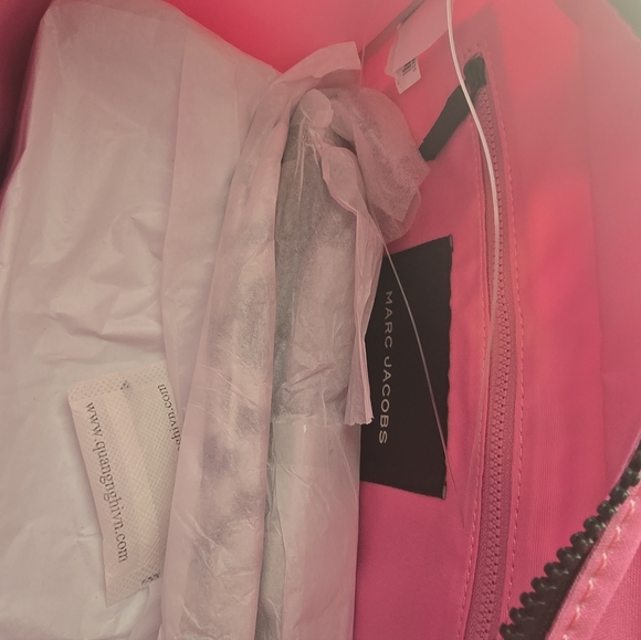 Marc Jacobs Miami 'The City Tote' Bag - Picture 11 of 14